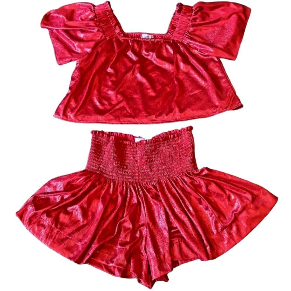 Queen of Sparkles red metallic set ♥️✨